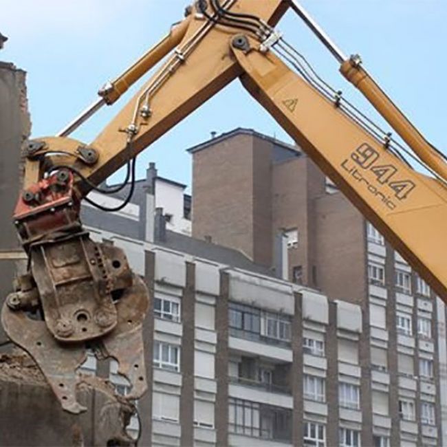 Demoliciones mecánicas en Gijón